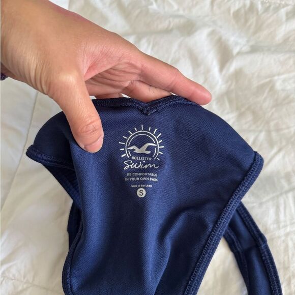 Hollister Navy Ribbed High Cut Thong Bikini Bottom S - 4th of July Ready! - Picture 9 of 10
